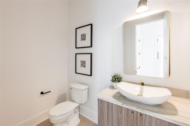 5008 Holt St, House other with 4 bedrooms, 6 bathrooms and 2 parking in Bellaire TX | Image 14