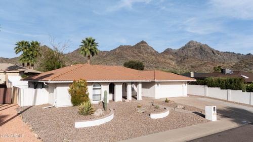 8111 N 18th Way, Phoenix, AZ, 85020-3965 | Card Image