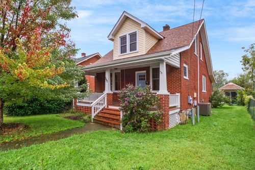 355 Florence Ave, Waynesboro, VA, 22980-3835 | Card Image