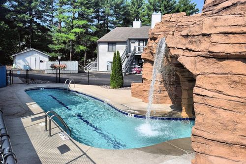 207-1093 Canyon Rd, Wisconsin Dells, WI, 53965-8473 | Card Image