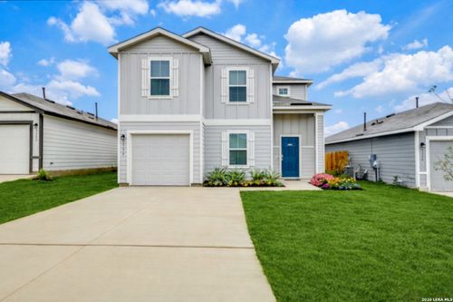 9558 Ranch Loop, San Antonio, TX, 78254-4772 | Card Image