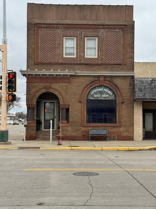 101 Main St S, Bird Island, MN, 55310-1300 | Card Image