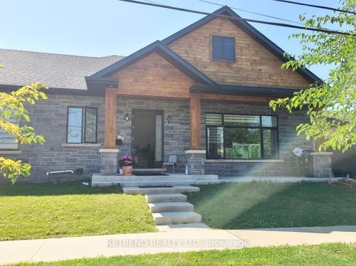 24 Howbert Dr, North York, ON, M9N3L2 | Card Image