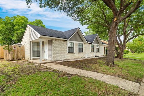 4627 Chapman St, The Colony, TX, 75056-3154 | Card Image