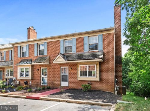 674 Coates Ln, KING OF PRUSSIA, PA, 19406-2560 | Card Image