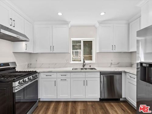 f-1165 Stanford St, Santa Monica, CA, 90403 | Card Image