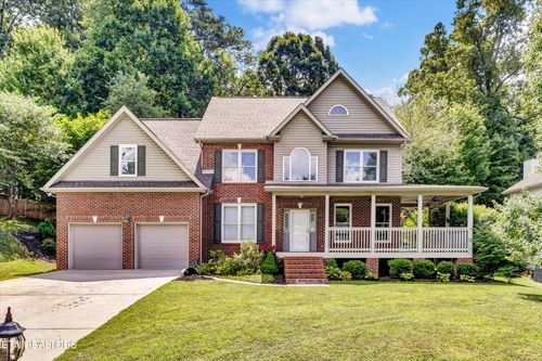 363 Country Run Cir, Powell, TN, 37849-5427 | Card Image