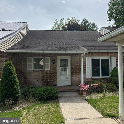 1186 Westgate Dr, CHAMBERSBURG, PA, 17201-2965 | Card Image