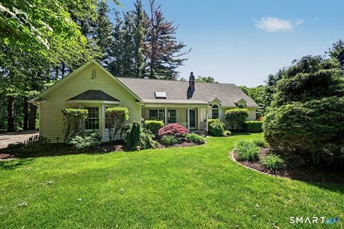 207 Grassy Hill Rd, Woodbury, CT, 06798-3101 | Card Image