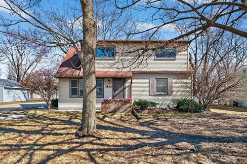 3810 Mcknight Rd, White Bear Lake, MN, 55110-4874 | Card Image