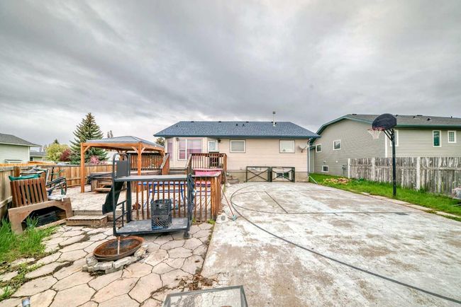 1 Madison Court, House other with 5 bedrooms, 3 bathrooms and 4 parking in Strathmore AB | Image 45