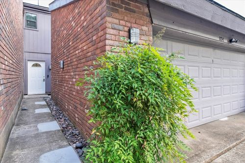 834 Clarissa Pl, Garland, TX, 75040-5943 | Card Image
