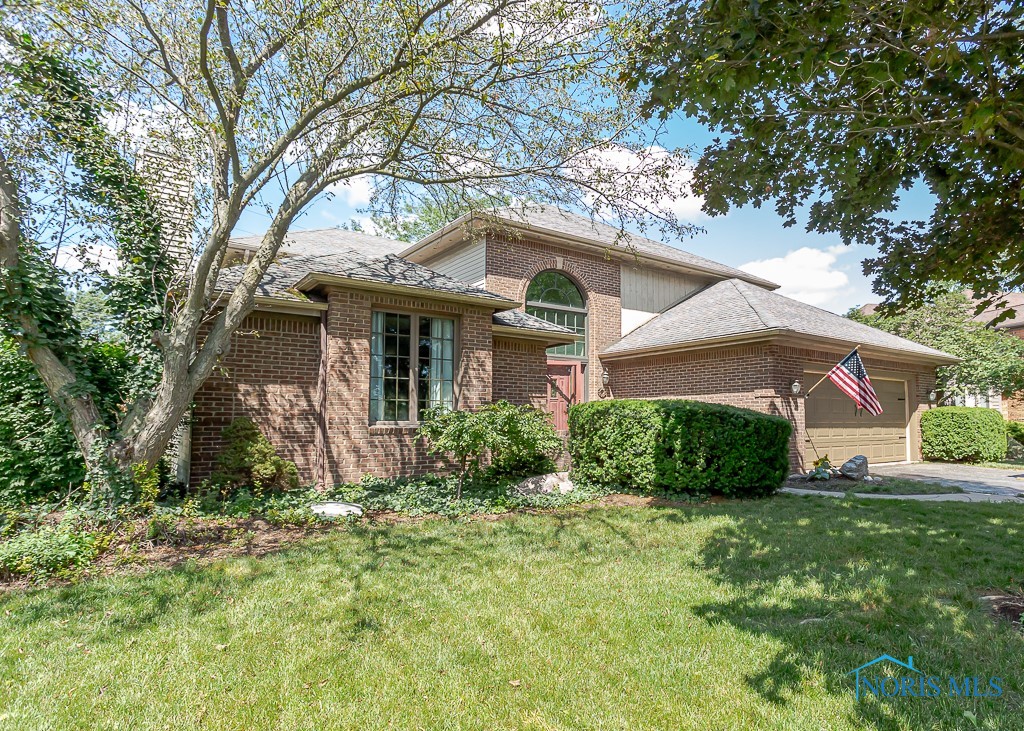 Ivywood Ln, Sylvania, OH 43560