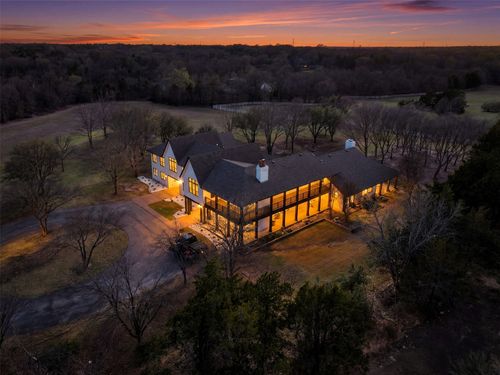 1000 W Wintergreen Road, DeSoto, TX, 75115 | Card Image