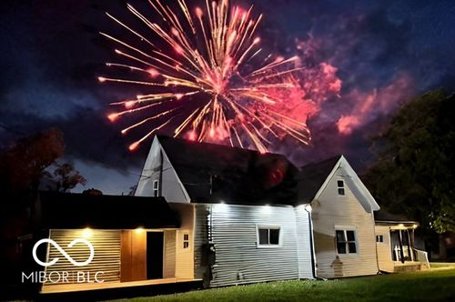 410 E 2nd St, Russellville, IN, 46175-9426 | Card Image