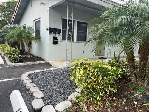 apt-2-926 Ne 18th St, Fort Lauderdale, FL, 33305-3870 | Card Image