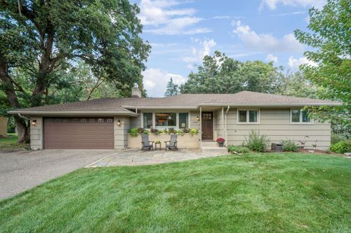 13700 Bellevue Dr, Minnetonka, MN, 55345-4805 | Card Image