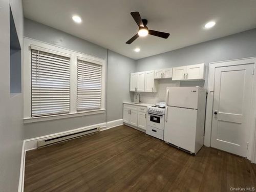 apt-4-362 New York Ave, Huntington, NY, 11743-3312 | Card Image