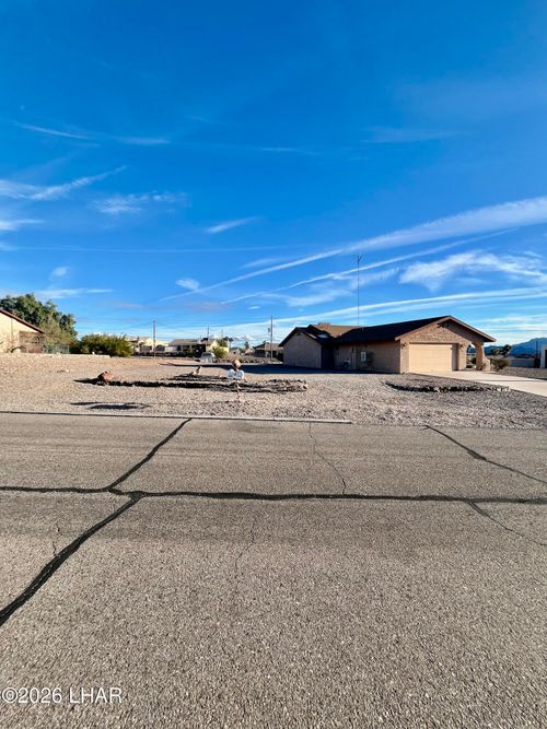 3720 Monterey Dr, Lake Havasu City, AZ, 86406-8823 | Card Image