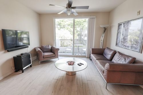 apt-218-2421 Ne 65th St, Fort Lauderdale, FL, 33308-1558 | Card Image