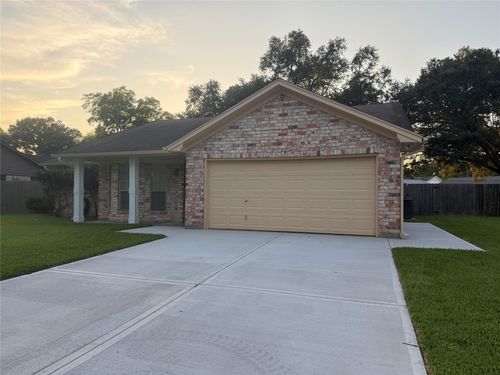 3815 Avenue R, Rosenberg, TX, 77471-4745 | Card Image
