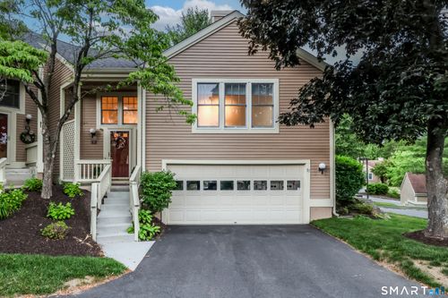 33 Brittania Dr, Danbury, CT, 06811-2611 | Card Image