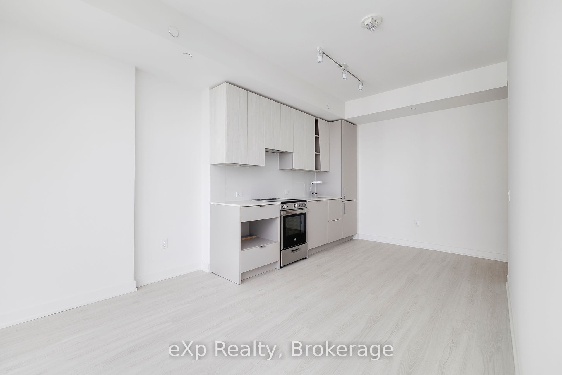 Residential Lease in Mississauga 3