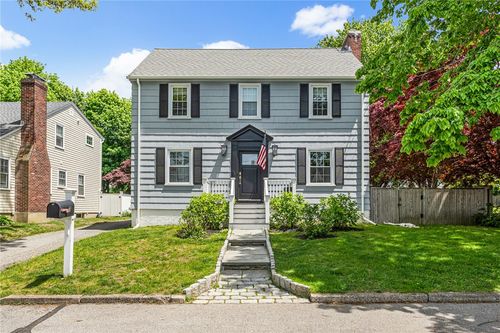 7 Florence Ave, Newport, RI, 02840-4356 | Card Image