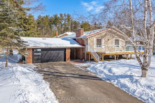 13 Pirates Glen Dr, Trent Lakes, ON, K0M1A0 | Card Image