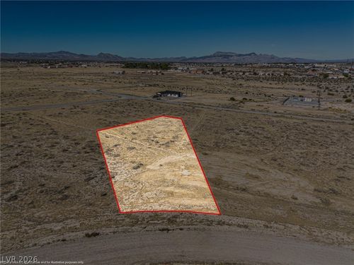 2300 S Oakridge Avenue, Pahrump, NV, 89048 | Card Image
