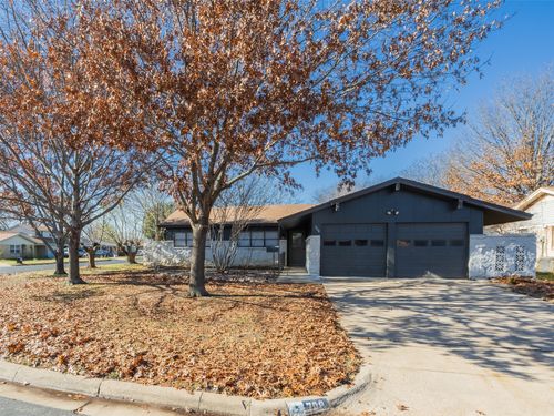 708 Meadowlark Cir, Crowley, TX, 76036-3032 | Card Image