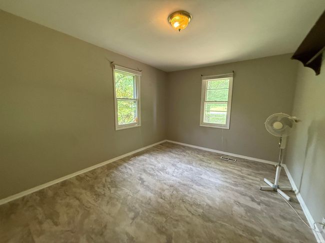 62 N County Road 175 E, House other with 3 bedrooms, 2 bathrooms and null parking in Winslow IN | Image 15