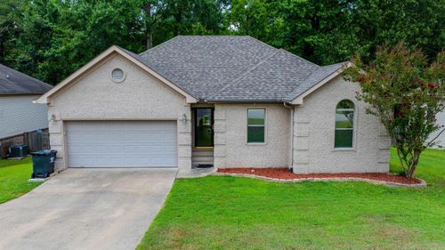 213 Pleasant Holly Dr, Benton, AR, 72015-4732 | Card Image