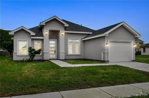520 Pine Oak St, Donna, TX, 78537-4692 | Card Image