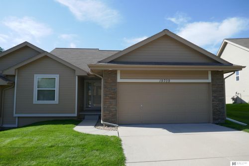 19709 Marinda St, Omaha, NE, 68130-3033 | Card Image