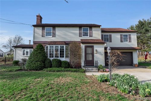 7163 Combs Dr, Hamburg, NY, 14075-6701 | Card Image