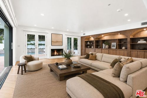 1200 N Doheny Dr, LOS ANGELES, CA, 90069-1723 | Card Image