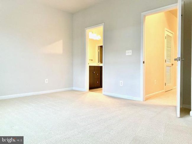 22370 Lucas Ter, Townhouse with 3 bedrooms, 4 bathrooms and null parking in ASHBURN VA | Image 15