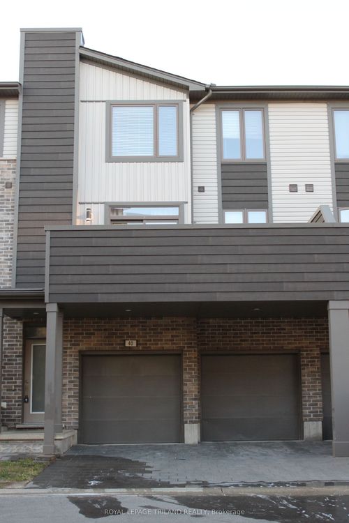 40-1960 Dalmagarry Rd, London, ON, N6G0T8 | Card Image