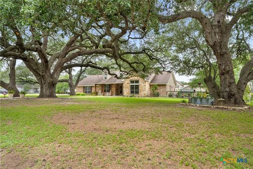 618 S Hudson Street, Flatonia, TX, 78941 | Card Image