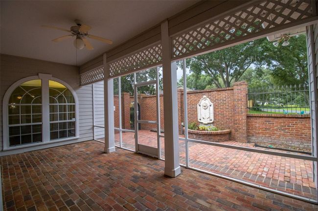Screened lanai facing SE | Image 27
