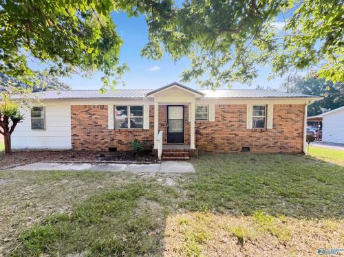 95 Rolling Hills Dr, Arab, AL, 35016-3335 | Card Image