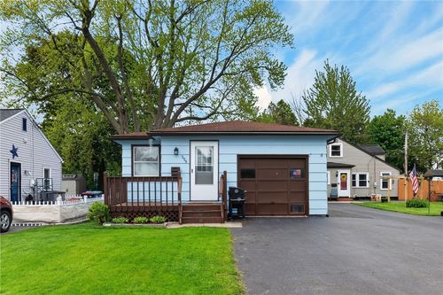 395 Brayton Rd, Greece, NY, 14616-3121 | Card Image