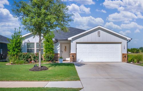 108 Hemp Hl, Jarrell, TX, 76537-5019 | Card Image
