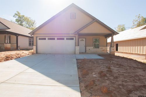 1116 W Park St, Tyler, TX, 75702-7004 | Card Image