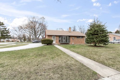 650 E Palatine Rd, Palatine, IL, 60074-5490 | Card Image