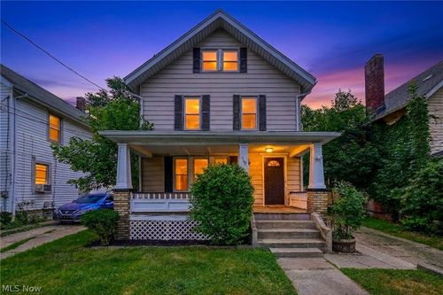 489 Marview Ave, Akron, OH, 44310-3328 | Card Image