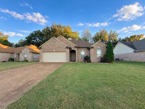 295 Village Dr, Oakland, TN, 38060-4868 | Card Image