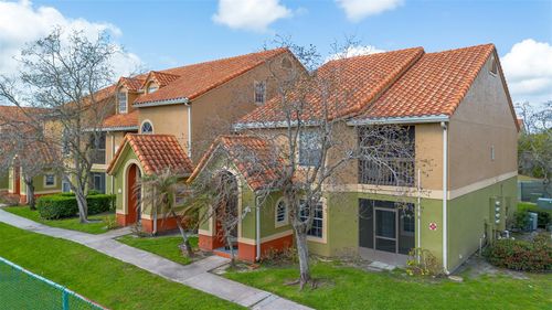 unit-132-413 Fountainhead Cir, KISSIMMEE, FL, 34741-3271 | Card Image