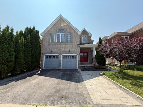 upper-1648 Pennel Dr, Oshawa, ON, L1K0K1 | Card Image